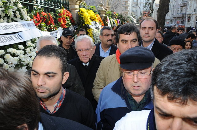 ERDOĞAN DEMİRÖREN
