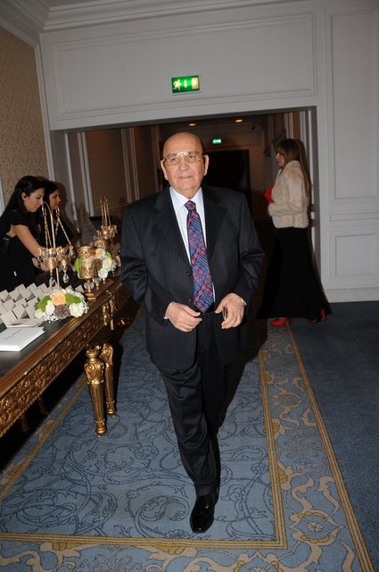 MUSTAFA ÖZKAN 