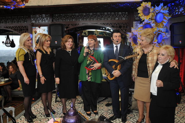 AYSEL AKÇAY, BESTE YURTTAŞ, NEVAL GÜLER, GÜL MUTLU, COŞKUN SABAH, SEMİRAMİS SEKBAN 