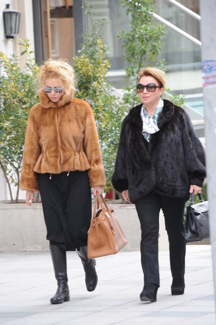 MELİSA KANATLI, ARZU SAVGI