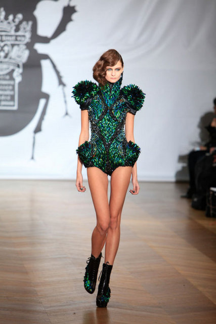PARİS MODA HAFTASI 