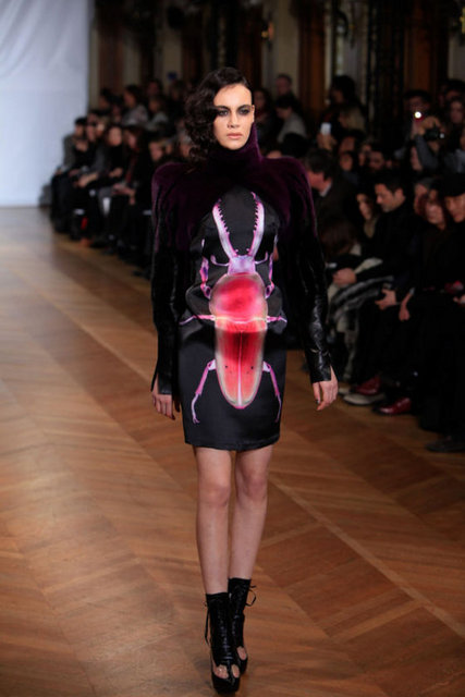 PARİS MODA HAFTASI 