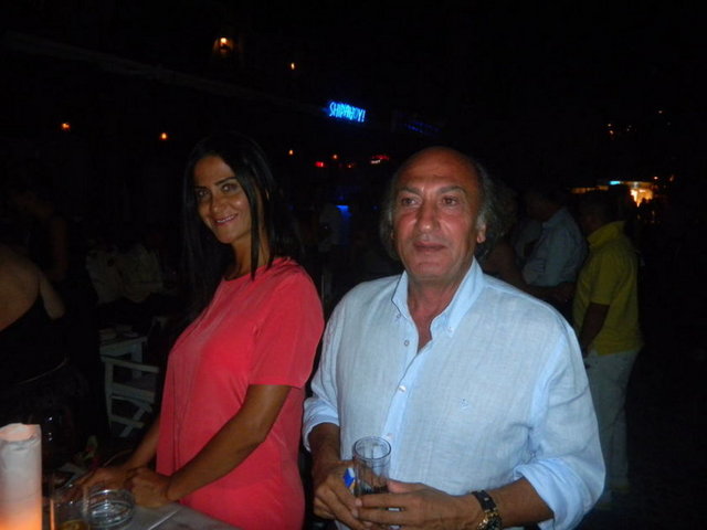 ATİK BERBEROĞLU: Kamuoyunda sosyete kuyumcusu olarak tanınan Atik Berberoğlu, uyuşturucu kullandığı gerekçesiyle defalarca gözaltına alınmıştı.