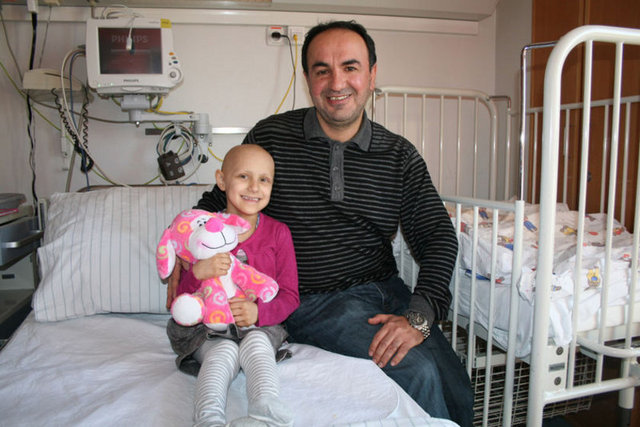 Baba hakkında velayet davası bile açıldı, ancak Selim Adanur davayı kazandı. Küçük Tuana'nın bacağının kesileceğini öğrenen Bakan Bozdağ, devreye girerek Tuana'nın tedavi için Türkiye'ye getirilmesi talimatını verdi.