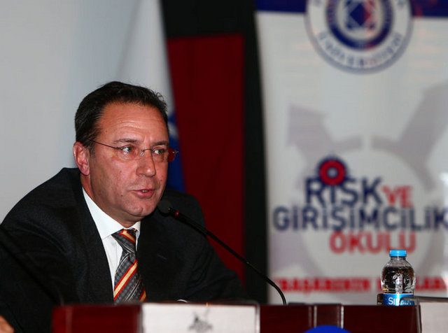 ADNAN ÖZTÜRK 