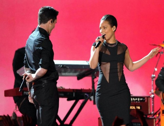 ALICIA KEYS