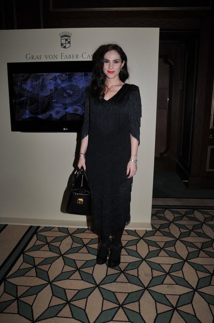 AYŞE KUCUROĞLU