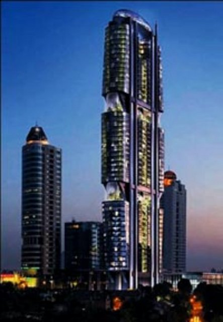 - SKYMARK TOWER - Yükseklik: 222 metre Lokasyon: Levent /İstanbul Yatırımcı: Eriapartners Mimari: Foster & Partners İstanbul Levent'te Metrocity Alışveriş Merkezi ve Kanyon Alışveriş Merkezi'nin arasında konumlanan Skymark, esnek ofis alanları ve akıllı bina teknolojisine sahip. Eriapartners tarafından yaklaşık 300 milyon dolar yatırım bedeliyle 2015 yılı sonunda tamamlanması hedefleniyor. -