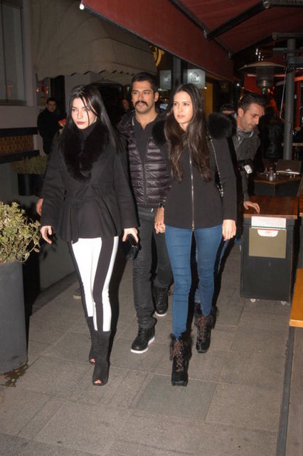 CEYLAN ÇAPA - BURAK ÖZÇİVİT, MERVE BOLUĞUR