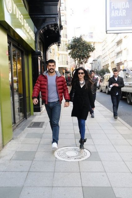 CEYLAN ÇAPA - BURAK ÖZÇİVİT
