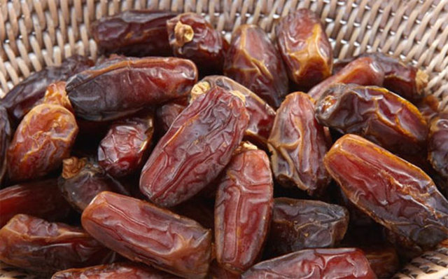 En çok Ramazan ayında tüketilen hurma, bağırsakları daha hızlı hareket ettirerek kilo verilmesini sağlıyor -
