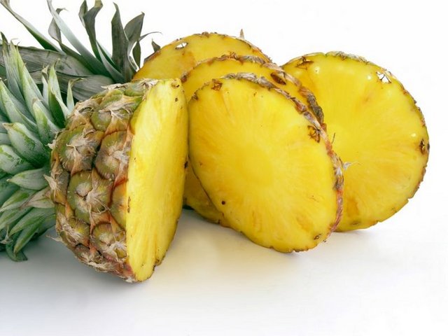 Selülitlere karşı ananas tüketmek