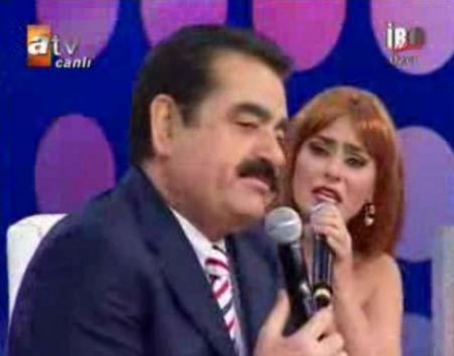 Tilbe, Tatlıses'in tüm engelleme çalışmalarına rağmen şarkısını tamamladı. Araya giren reklamların ardından Tatlıses, konuğu Yıldız Tilbe'nin kendisine saygısızlık söyledi. Hararetli tartışmalardan sonra Tilbe programı terketti ve İbo Şov ekranlardan kaldırıldı.