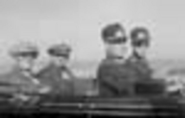 ATATÜRK ve Başbakan İsmet İnönü, Trakya Manevraların-da manevra alanını geziyor (1937)