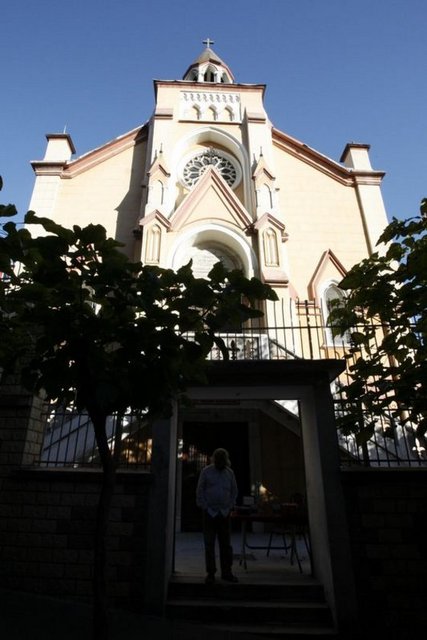 GEDİKPAŞAİsmini Gedik Ahmet Paşa'nın türbesinden, cami ve külliyelerin bu semtte bulunmasından dolayı almıştır. Gedik Ahmet Paşa Fatih Sultan Mehmet'in sadrazamlarındandır.