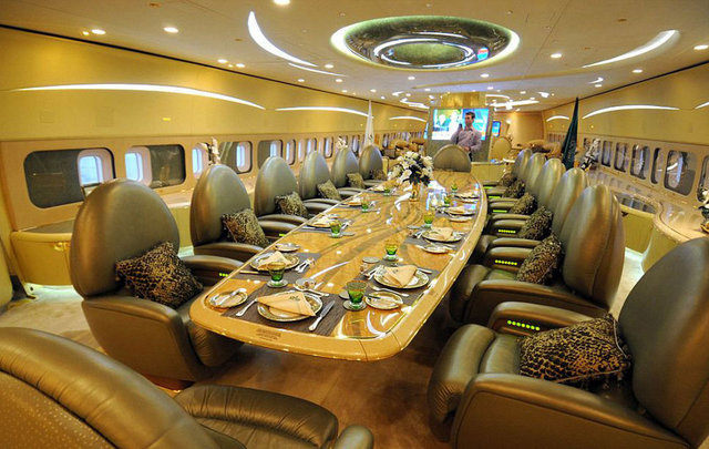 Prens El-Waleed'in Boeing 747 özel jeti