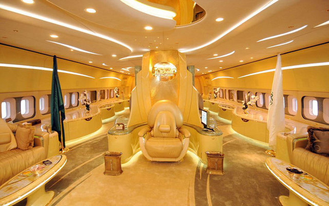 Prens El-Waleed'in Boeing 747 özel jeti