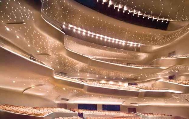 Çin Guangzhou opera binasının içi.