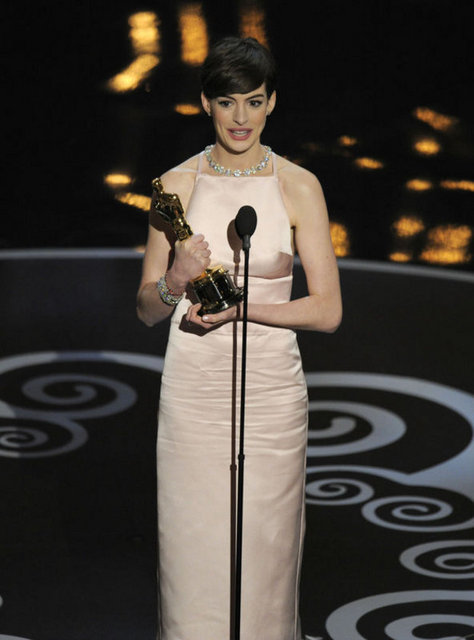 ANNE HATHAWAY