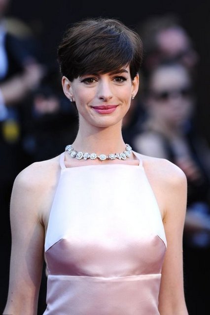 ANNE HATHAWAY