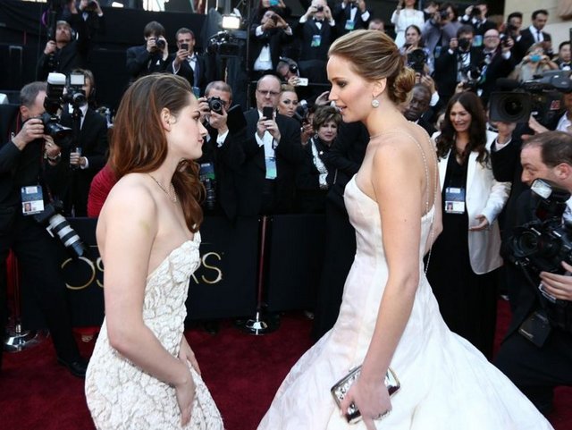 KRISTEN STEWART, JENNIFER LAWRANCE
