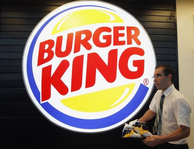 BURGER KING/1 ŞUBAT: Daha önce ürünlerinde at eti olduğunu reddeden fast food devi Burger King, 31 Ocak 2013 tarihinde ürünlerine at eti karışmış olabileceğini itiraf etti.