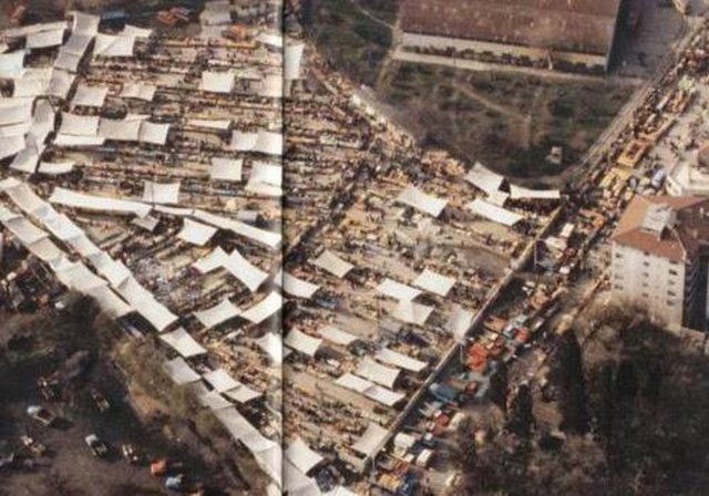 1978 yılının Kadıköy'ünde ünlü Salı pazarı objektiflere işte böyle yansımış.