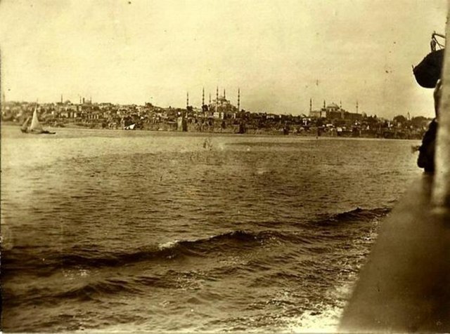 İşgal kuvvetlerine ait gemiden İstanbul'a bakış...