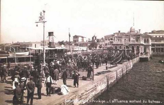 Büyükada İskelesi