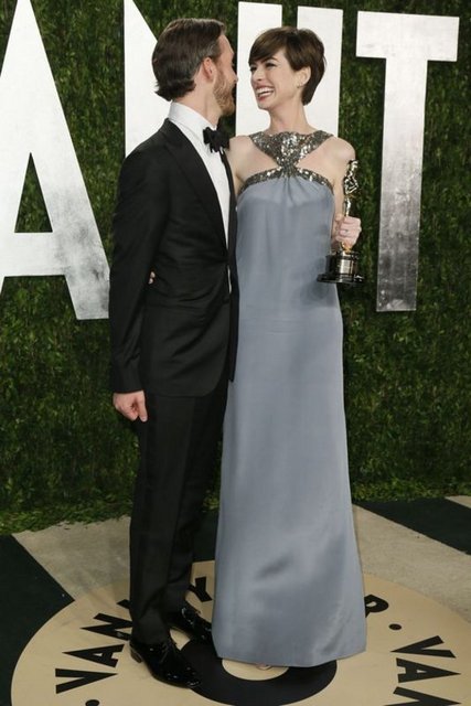 ANNE HATHAWAY - ADAM SHULMAN