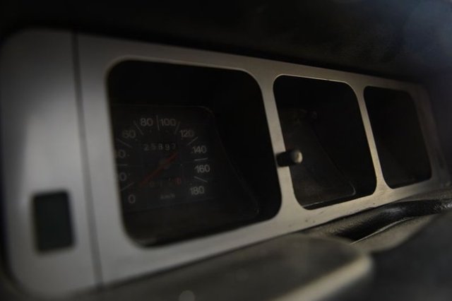 aradan yıllar geçmesine rağmen hala ikinci el piyasasının en çok el değiştirenleri olarak dikkati çekiyor.