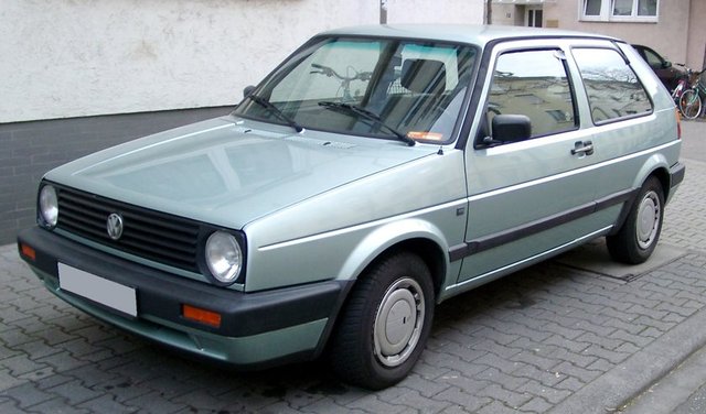 VOLKSWAGEN GOLF