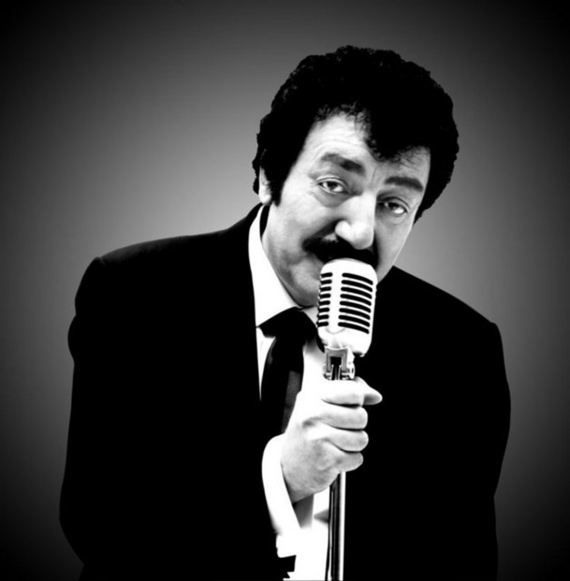 Kazada Gürses'in, şoförle birlikte öldüğü sanıldı ve ünlü sanatçı Adana'da morga konuldu.