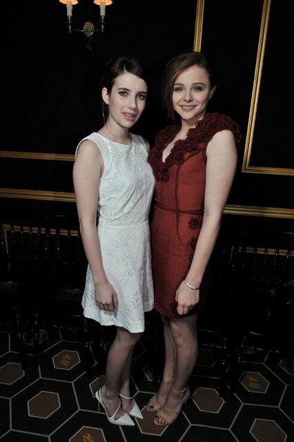 EMMA ROBERTS, CHOLE MORETZ
