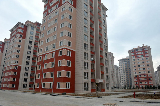 6. Beyanname Verin!Ocak 2012–Aralık 2012'ye ait beyana tabi gayrimenkul gelirleri için Mart 2013'ün 1. gününden 25. gününe kadar beyannamelerini vermeleri gerekiyor. Kira gelirleri ile ilgili beyanname, mükellefin bağlı olduğu  vergi dairesine verilir.  Hesaplanan Gelir verginizi Mart ve Temmuz aylarında olmak üzere iki taksit halinde vergi dairelerine ya da bankalar aracılığı ile ödenebilir.  -