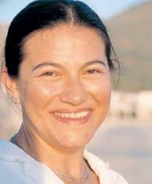 FİLİZ ŞAHENK