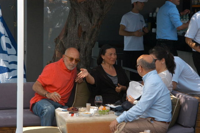 FİLİZ ŞAHENK