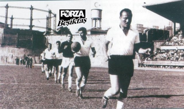 - İki ekip arasında Dolmabahçe'de yapılan maçlarda siyah-beyazlıların toplam 194 golüne, sarı-lacivertliler 204 golle karşılık verdi.