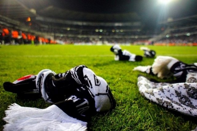 -  -  - BJK İnönü Stadı'ndaki son derbide Fenerbahçe'yi 3-2 yenen Beşiktaş, Ali Sami Yen Stadı'nda oynanan son derbide de 3 puana ulaşan takım olmuştu.