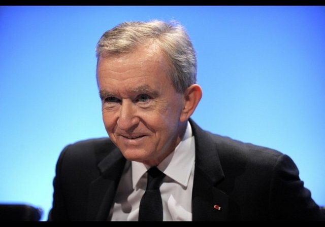 10. Bernard Arnault & family 29 Milyar Dolar