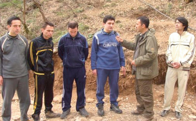 PKK'ya yakın bir internet sitesinde 8 rehinenin görüntüleri yayınlandı.