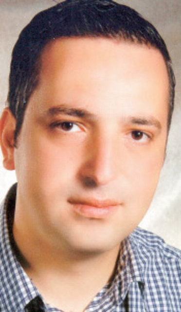 542 GÜNDÜR REHİN - Nadir Özgen - Polis memuru - Van Çatak kırsalında 10 Eylül 2011'de kaçırıldı. - 'İnşallah hayırlı olur' - "SAĞLIK durumum çok iyi. Ailemin de dimdik ayakta durmasını istiyorum bu süreçte. Radyodan dinlediğimiz kadarıyla inşallah hayırlı olur, her şey iyi olur, sürecin iyi sonuçlanmasını bekliyoruz."