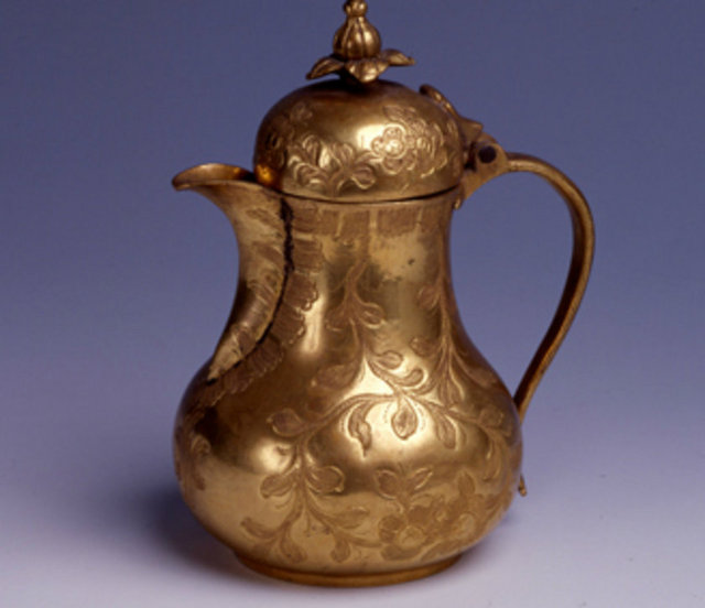 Topkapı Sarayı'ndaki Bakır ve Tombaklar Koleksiyonu'ndan bir parça