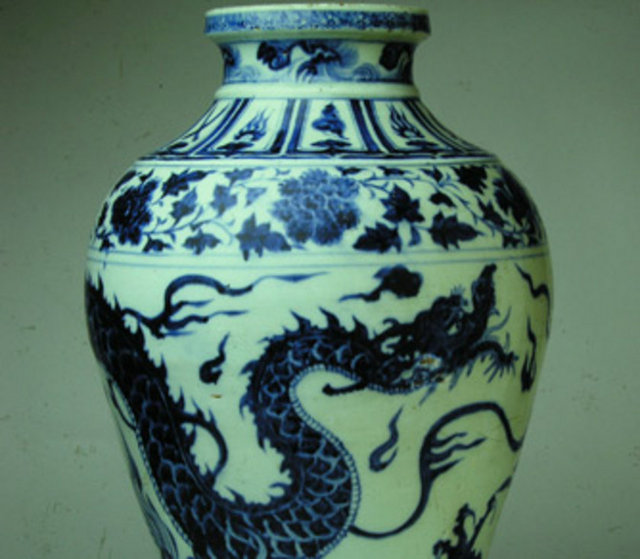 Topkapı Sarayı'ndaki Çin ve Japon Porselenleri Koleksiyonu'ndan bir parça