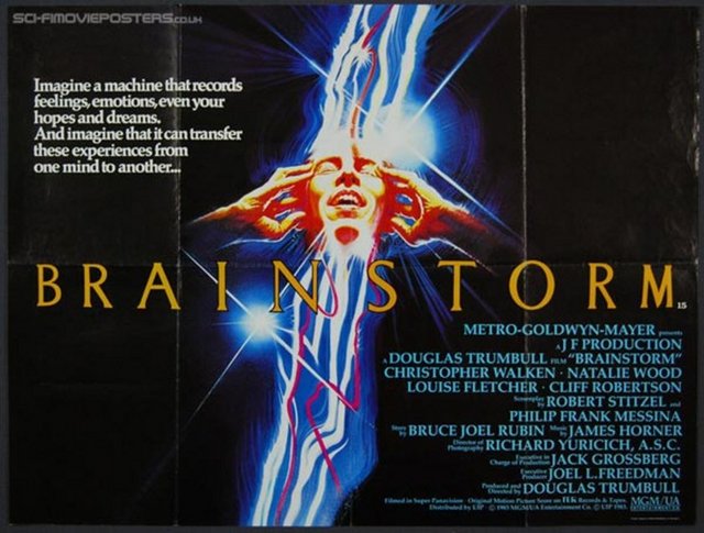 3-Brainstorm (1983) -  - Michael Brace ve Lillian Reynolds, insanların deneyimlerini kaydedip izletebilen bir sistem yaratmışlardır. 'The Hat' ('Şapka') adlı bu keşif, bir anlamda şimdinin bilgisayar oyunlarının/programlarının bir türevidir ya da başlangıcıdır. Anıları görebilme ve kendi bakış açısından parçaları izleyebilme, başın üst kısmına takılıp beyni 'bilgisayar arayüzü' olarak kullanan bir aygıt sayesinde gerçekleşmektedir. Douglas Trumbull, gerçek hayatı 1.85:1, sanal dünyayı balık gözü objektifle 2.35:1 çekerek de bir anlamda bu ayrımı netleştirir. Karşımıza aslında 'eski usul laboratuar' arka planlı bir 'sanal gerçeklik bilimkurgusu' formülü çıkarır. 80'lerin 'gerçekçi'liğiyle dikkat çeken alt tür ürünlerinden birini yaratarak iz bırakır.