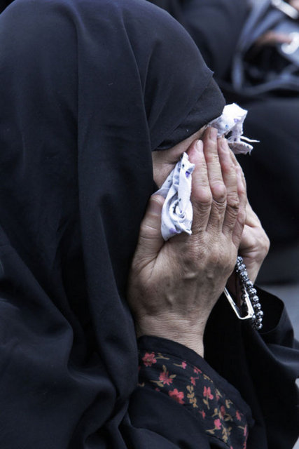 İRAN'DA KADIN OLMAK