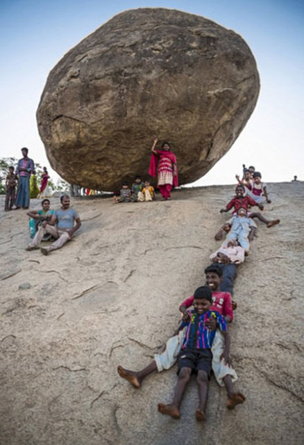 Çoğu insan 1200 yıllık olan bu kayanın doğal yollardan oluştuğunu düşünse de, uzmanlar bu kayanın erozyon, su akıntısı veya rüzgarla bu şekli almasının imkansız olduğunu söylüyor.