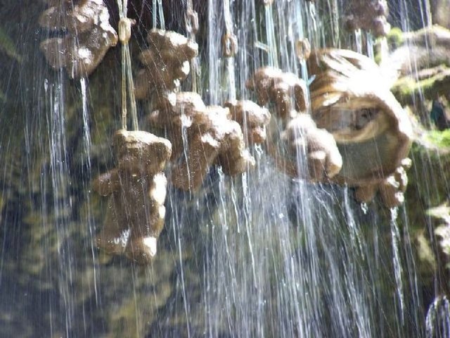 Bölgenin turistik, en eski doğa harikası yerlerinden biri olarak kabul ediliyor.