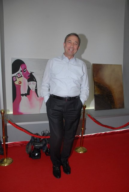 HAMDİ AKIN 