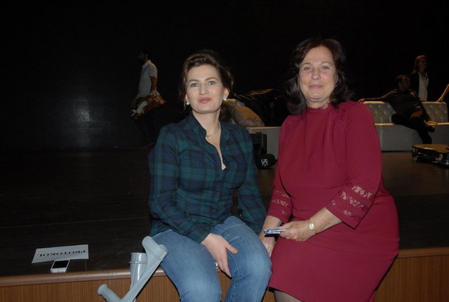 ÖZLEM CANKURTARAN, MONİK İPEKEL 